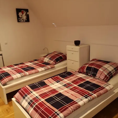 Sweethome Berrenrath Ferienwohnung Huerth