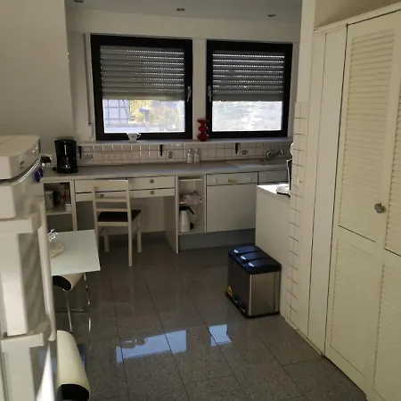 Apartment Sweethome Berrenrath Ferienwohnung *