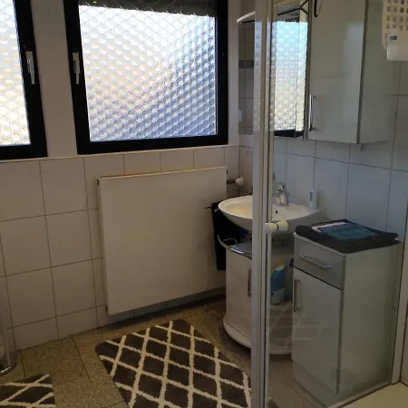 Sweethome Berrenrath Ferienwohnung *